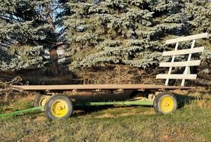 lot 56 image: Hay Rack