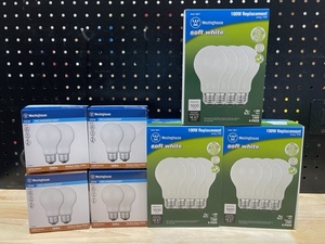 lot 14 image: Light Bulbs