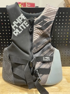 lot 22 image: Hyperlite Life Jacket