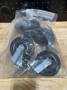 lot 81 image: Set of 4 - 4 Casters