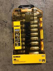 DEWALT 38 in. Drive Deep Combination Socket Set with Case (20-Piece)   Customer Returns See Pictures