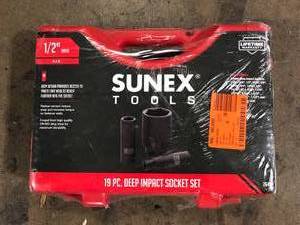 12 in. Drive Deep SAE Impact Socket Set (19-Piece) by SUNEX TOOLS   Customer Returns See Pictures