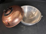 lot 607 image: Vintage West Bend Bun Warmer