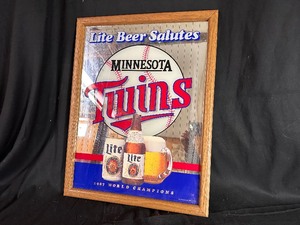 lot 332 image: Miller Lite Beer Salutes MN Minnesota Twins 1987 Champions Mirrored Sign in Wooden Frame