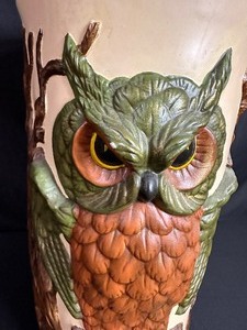 lot 421 image: Hand Painted Ceramic MCM Owl Umbrella Holder Cream with GreenBrown Owl 16.5H