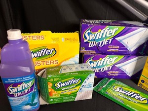 lot 424 image: Swifter Start Up Pack