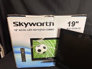 lot 440 image: Skyworth 19ACDC LED HDTVDVD Combo TV
