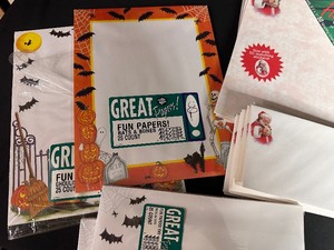 lot 441 image: Variety of Holiday Theme Stationary