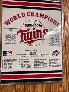 lot 452 image: Minnesota Twins 1987 World ChampionsLeague Championship Series Stats and Team