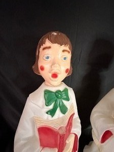 lot 473 image: Vintage Empire Christmas Antique Blow Mold Choir Girls