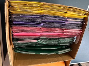 lot 506 image: Large Quantity of Colored Legal File Folders
