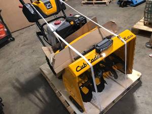 Cub Cadet 2X MAX 30 in. 357cc Two-Stage Electric Start Gas Snow Blower with Steel Chute, Power Steering and Heated Grips   Customer Returns See Pictures