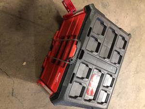 Milwaukee PACKOUT 22 in. Modular 3-Drawer Multi Drawer Tool Box with Metal Reinforced Corners and 50 lbs. Capacity  Customer Returns See Pictures
