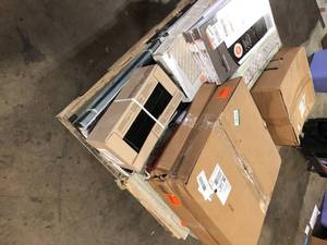 Pallet of Mixed Assorted Flooring Various Models and Conditions   Customer Returns See Pictures