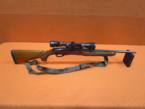 lot 3 image: Remington Woodmaster Model 742 30-06 wSwift 4x40 Wide Angle Scope