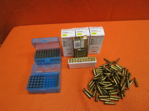 lot 33 image: 22-250 Bullets & Casings