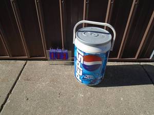 lot 113 image: Pepsi cooler. 12 x 20. As shown.