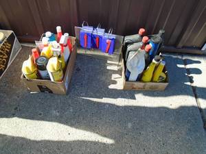 lot 117 image: Qty of 2 flats automotive chemicals. As shown.