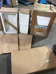 Lot of Assorted Kitchen Cabinets Customer Returns See Pictures