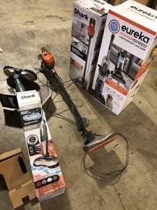 Lot of Assorted Vacuums Various Models and Conditions   Customer Returns See Pictures