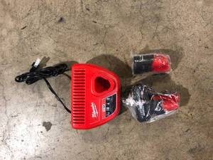 Milwaukee M12 12-Volt Lithium-Ion High Output 5.0 Ah and 2.5 Ah Battery Packs and Charger Starter Kit Customer Returns See Pictures