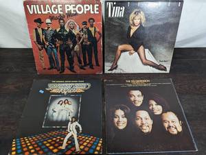 Four Pop Records