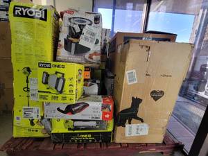 lot 100 image: WholesaleSalvage Pallet - TOOLS, SMALL APPLIANCES AND MORE