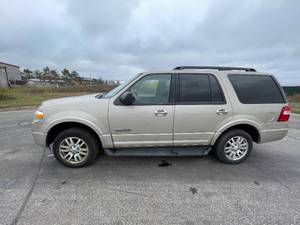 lot 15 image: 2008 Ford Expedition XLT - 4X4 - 2 OWNERS