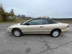 lot 25B image: 2000 Chrysler Sebring JX