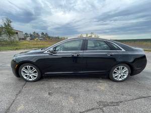 lot 7 image: 2014 Lincoln MKZ - 2 OWNERS