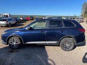 2016 Mitsubishi Outlander ES - AWD