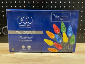 lot 25 image: 300 LED Christmas Light String