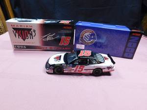 lot 11 image: 1996 Vision 3 Tony Stewart #15 Limited edition Nascar 2000 die cast