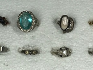 lot 214 image: Lot of Rings