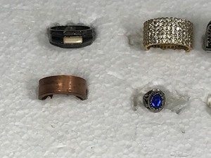 lot 218 image: Lot of Rings