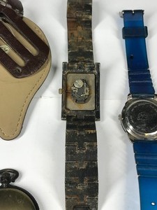 lot 222 image: Lot of 5 Watches