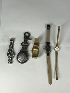 lot 223 image: Lot of 5 Watches