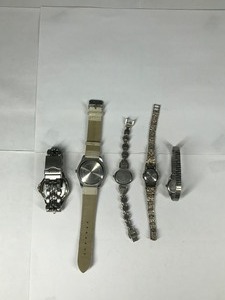 lot 224 image: Lot of 5 Watches