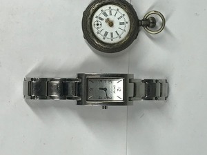 lot 226 image: Lot of 5 Watches