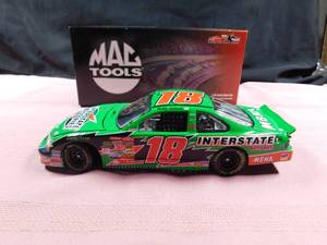 lot 30 image: Mac Tools die cast Bobby Labonte #18 Interstate Batteries 2002 Grand Prix