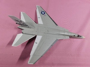 lot 62 image: Navy USS Kittyhawk metal plane replica