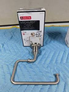 lot 105 image: New towel bar, robe hook, and toilet paper holder
