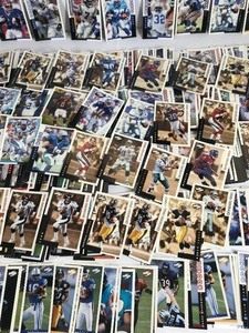 lot 263 image: Lot of 600 Plus Football Cards