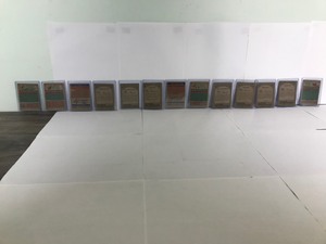 lot 276 image: 13 Collectible Basketball Cards