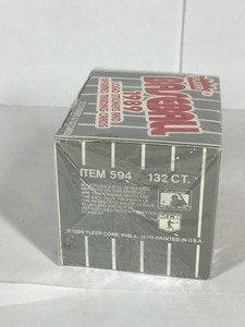 lot 354 image: 1989 Fleer Update Baseball - FACTORY SEALED BOX