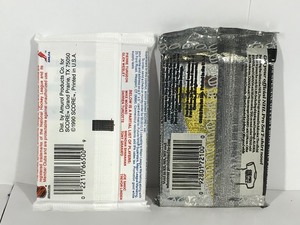 lot 366 image: 2 - Unopened Packs of Hockey Cards