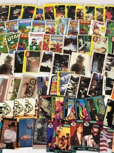 lot 369 image: Lot of Random Collectible Cards