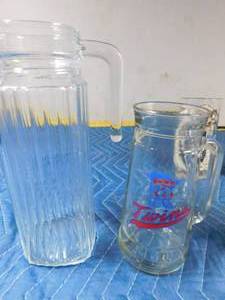 lot 161 image: Collectable Burger Chef endangered species, 1984 & 1976 Pepsi cartoon glasses and more