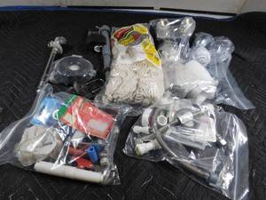 lot 304 image: Box of plumbing items