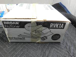 lot 306 image: Roof duct kit, aluminum duct, 3 floor drain kit